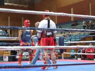 Sanda/Sanshou gevecht - soms in een ring